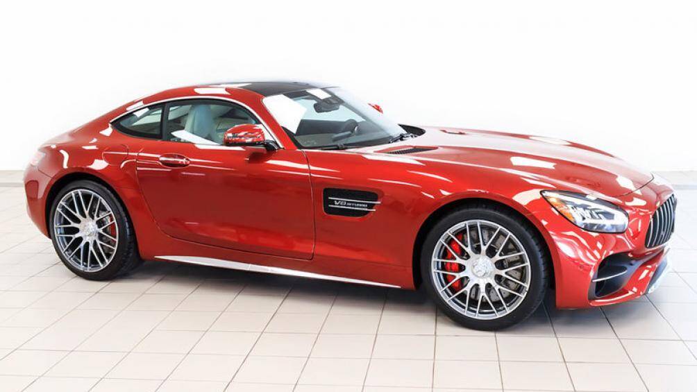 6. Mercedes-AMG GT 2020 (giá khởi điểm: 99.950 USD)