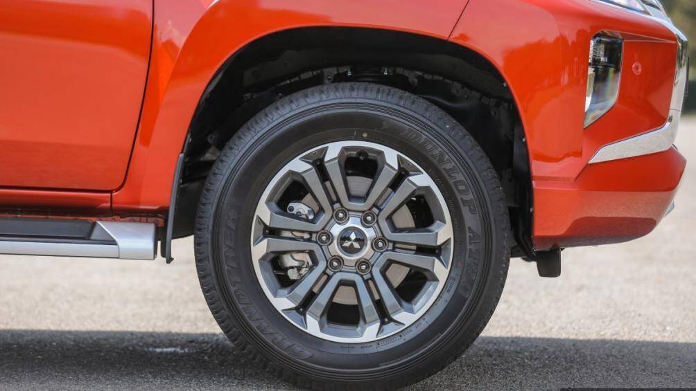 Mâm xe có kích thước 18 inch