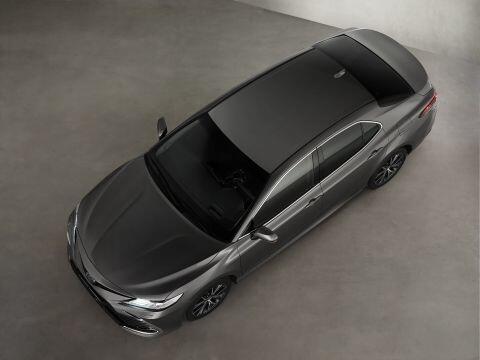 Xe vẫn sử dụng động cơ 2.5L, 4xi-lanh, kết hợp với một động cơ điện cung cấp tổng công suất 215 mã lực