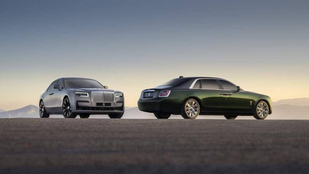 Rolls-Royce Ghost Extended 2021 có thể tăng tốc từ 0-96 km/h trong thời gian chỉ 4,8 giây trước khi đạt vận tốc tối đa giới hạn điện tử 250 km/h