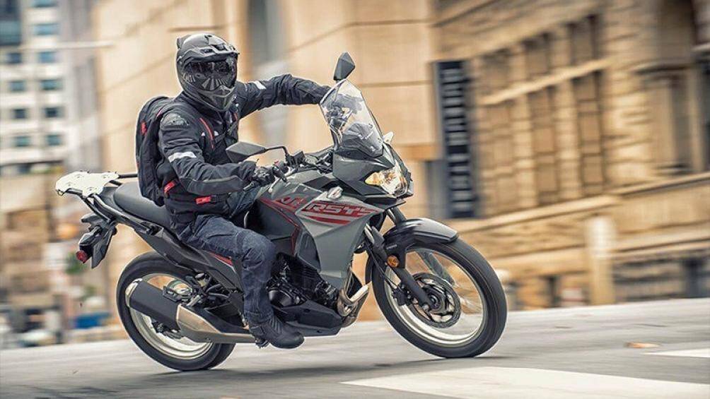 5. Kawasaki Versys-X 300 (vận tốc tối đa: 166,9 km/h)