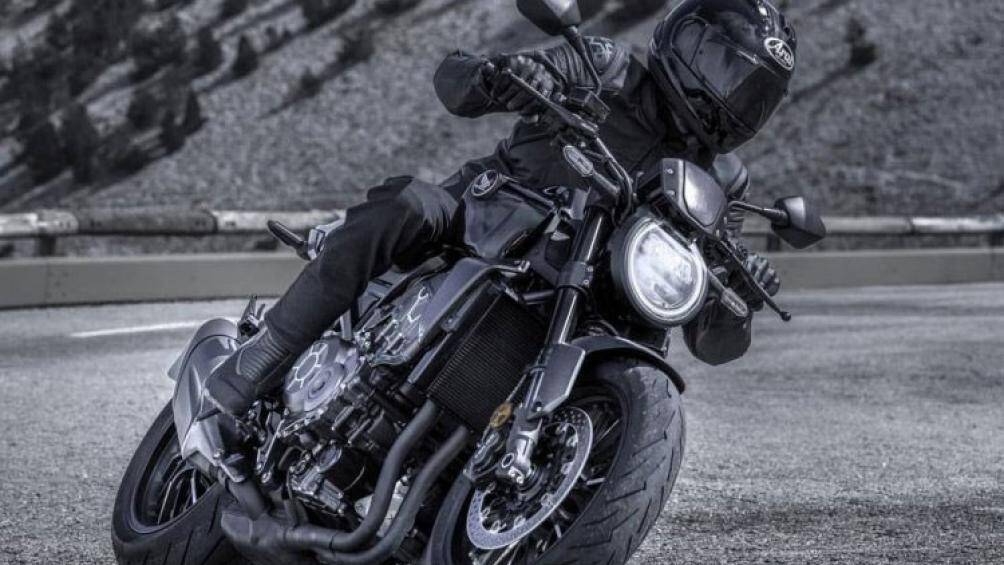 Không thể không kể đến hệ thống Quick Shift với 3 cấp độ: Soft – Medium – Hard cho phép người điều khiển sang số tức thì mà chỉ thấy trên các mẫu xe tầm cao