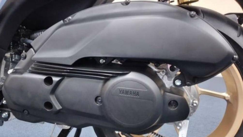 Xe sở hữu động cơ xy lanh đơn, SOHC, làm mát bằng chất lỏng, công nghệ van biến thiên (VVA), dung tích 155cc, cho công suất tối đa 15,15 mã lực