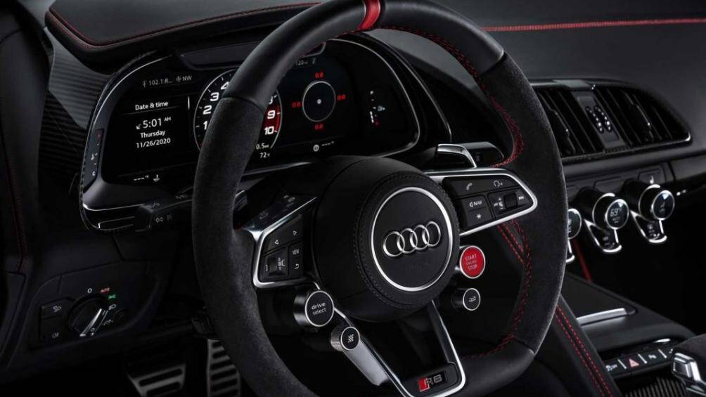Mẫu xe thể thao của Audi có khả năng tăng tốc từ 0-96 km/h trong vòng 3,6 giây, trước khi đạt đến vận tốc tối đa 323 km/h