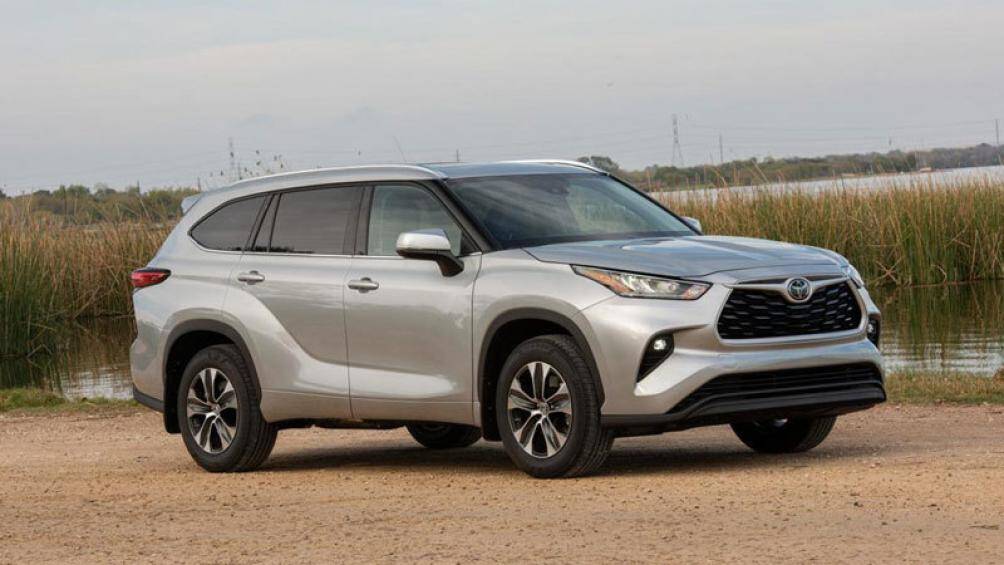 5. Toyota Highlander (giá khởi điểm: 34.810 USD)