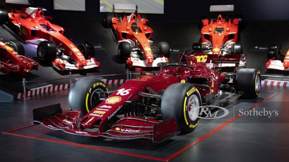 Ferrari đã cho chiếc xe đua SF1000 xuất hiện lần đầu và duy nhất với màu sơn đặc biệt nhằm kỷ niệm chặng đua thứ 1.000 tại giải F1 của mình