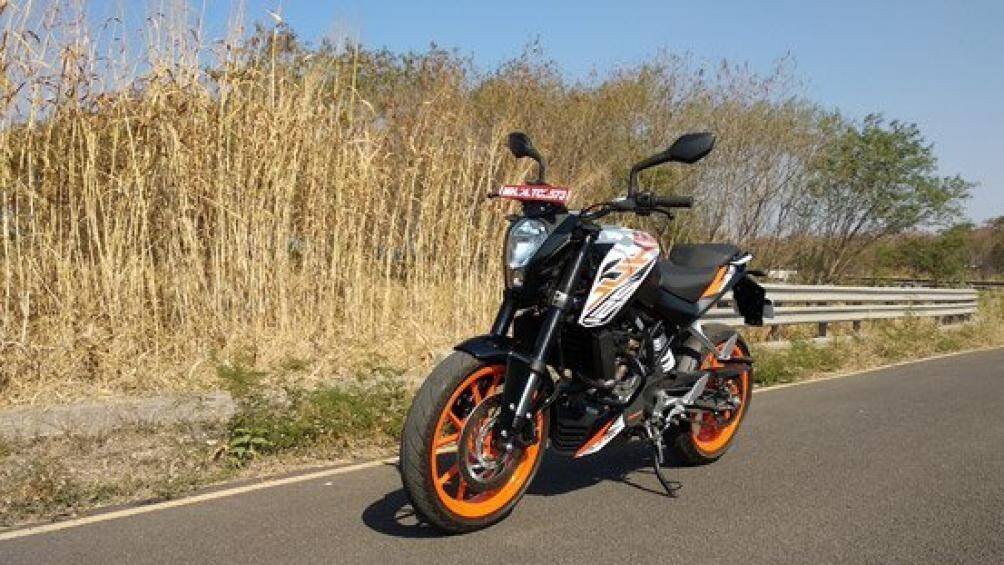 Các hệ thống treo trước lộn ngược và monoshock phía sau của WP được giữ nguyên