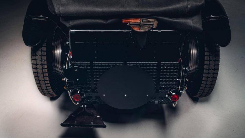 Chiếc Car Zero của Mulliner có trang bị động cơ Blower tuyệt nhất từ trước tới nay, với các pít-tông bằng nhôm, 4 van trên mỗi xi-lanh