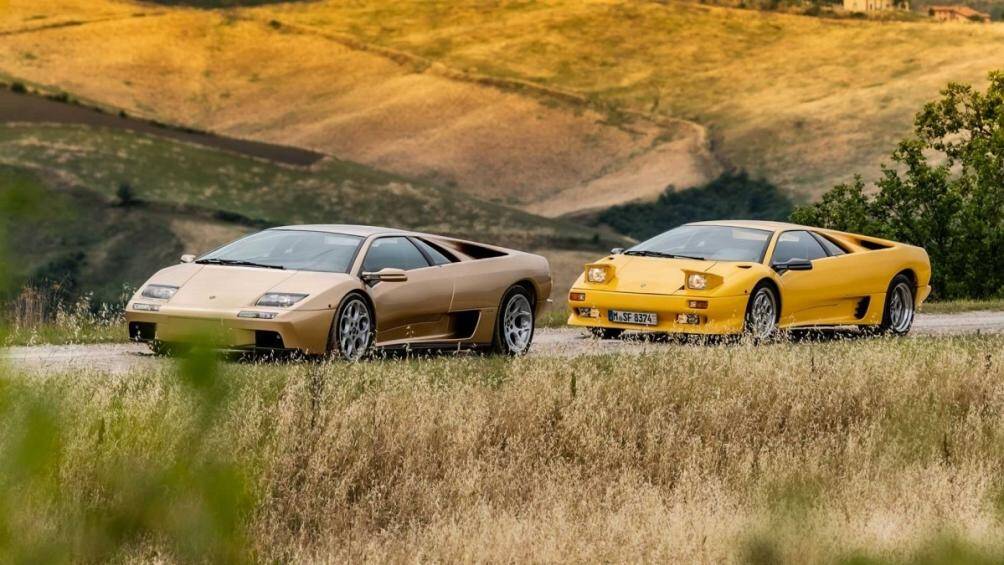 Khi được Audi mua lại năm 1999, Lamborghini giới thiệu phiên bản nâng cấp của Diablo SV được thiết kế bởi Luc Donckerwolke, sau đó là VT và VT Roadster nâng cấp