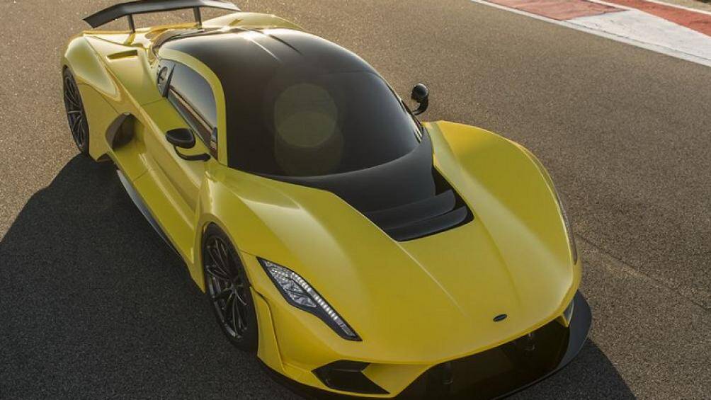 Mẫu siêu xe nước Mỹ có thể dễ dàng sở hữu tốc độ tối đa lên tới 500 km/h, vượt qua cả 2 đối thủ là Bugatti Chiron Super Sport 300+ và SSC Tuatara