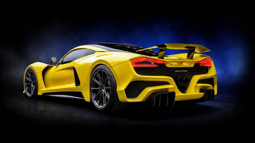Theo một số nguồn tin, Hennessey Venom F5 sẽ chỉ được sản xuất giới hạn đúng 24 chiếc trên toàn cầu. Trong đó, 12 chiếc sẽ dành riêng cho thị trường Mỹ