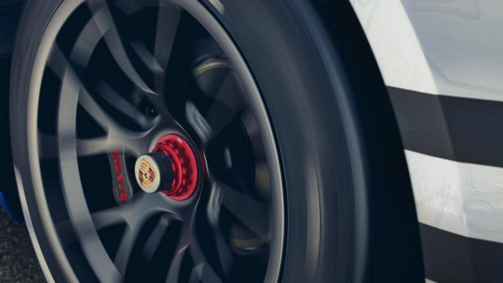 Porsche bán ra 911 GT3 Cup 2021 với giá 225.000 USD và xe được dự kiến bắt đầu giao cho các đội đua đặt mua vào tháng 2 năm sau