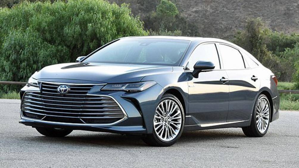 5. Toyota Avalon 2020 (điểm tổng thể: 8,3/10, giá khởi điểm: 35.875 USD)