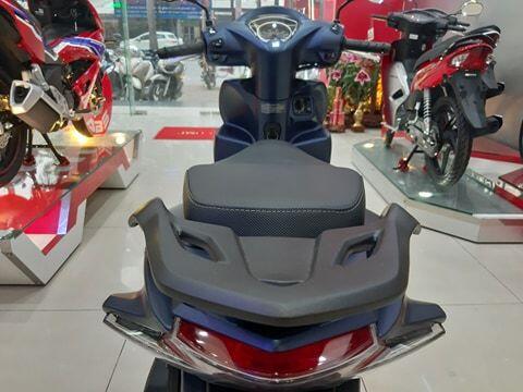 Xe có kích thước 1.871mm x 686mm x 1.101mm