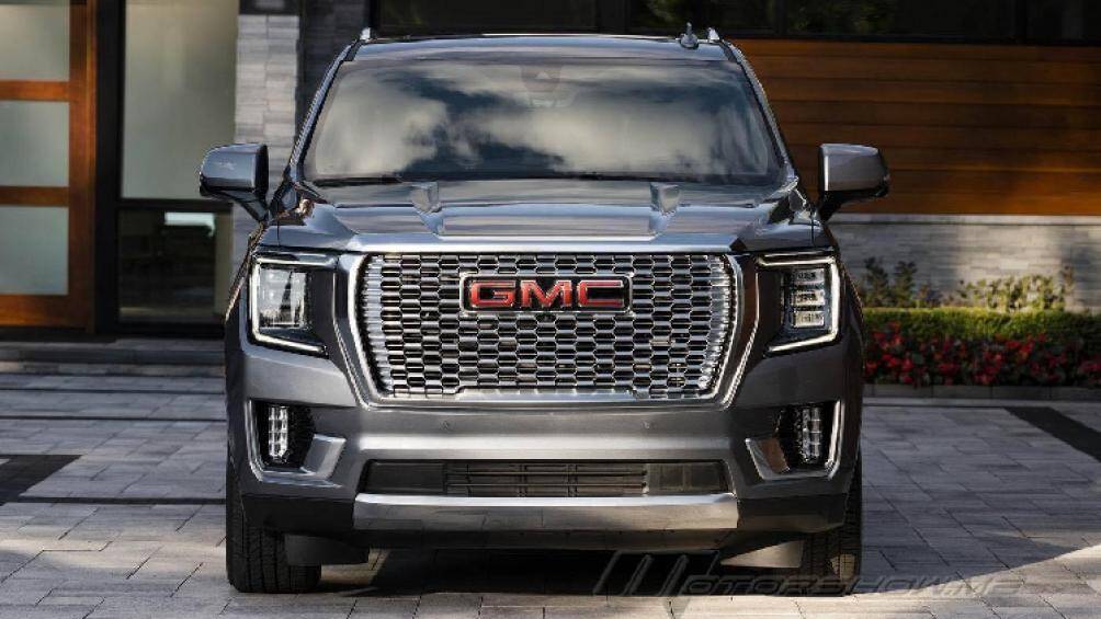 Đi kèm với đó là hàng loạt trang bị tân tiến như hệ thống đèn Full-Led, hệ thống cảnh báo va chạm, hệ thống cảnh báo nhập làn, hệ thống phanh tự động...