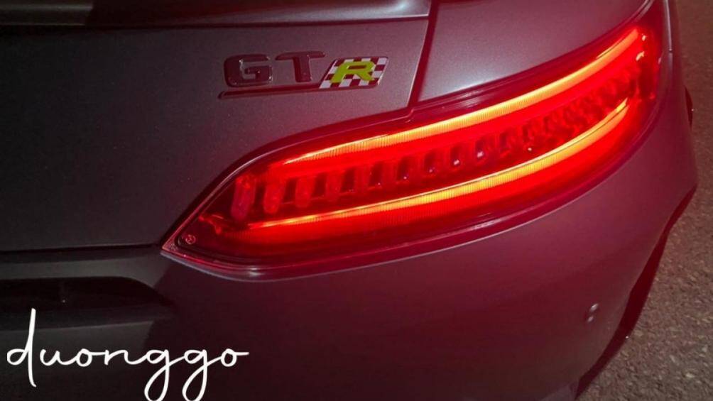 Hiện chưa có thông tin về giá bán của mẫu xe này tại Việt Nam. Tuy nhiên chiếc GT R chính hãng đang có giá 11,9 tỷ đồng