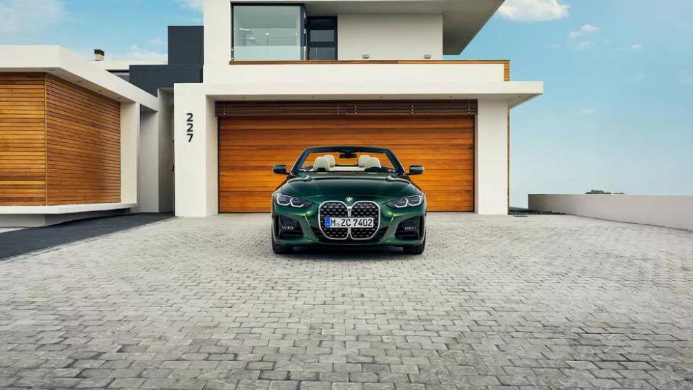 Ở thế hệ mới, BMW 4-Series sở hữu diện mạo hoàn toàn khác biệt với lưới tản nhiệt hình quả thận cỡ lớn, chiếm phần lớn diện tích đầu xe