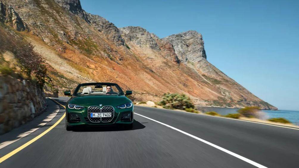 Phiên bản cao cấp nhất là BMW M440i xDrive, được trang bị động cơ TwinPower Turbo 3.0 lít 6 xi-lanh cho công suất 382 mã lực