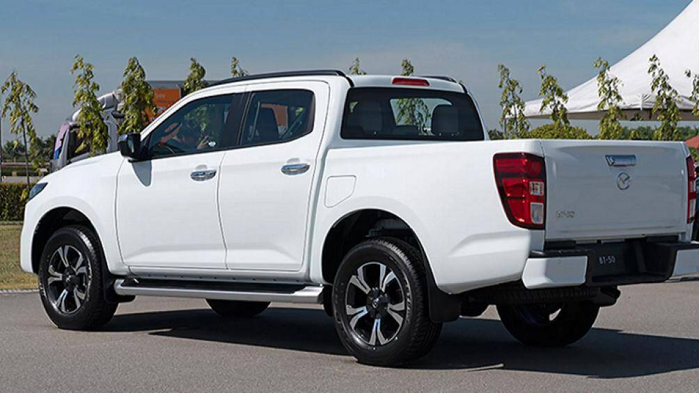 Mazda BT-50 phiên bản cabin đôi 3.0 6AT 4x4 có thời gian tăng tốc từ 0-100 km/h trong 10,78 giây, và từ 80 - 120 km/h trong 8,55 giây