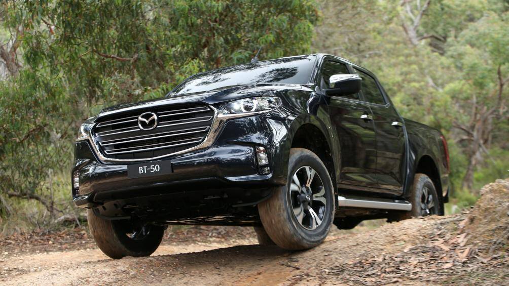 Với ngôn ngữ thiết kế Kodo, BT-50 trở nên tuyệt đẹp khi di chuyển trên phố và những địa hình gồ ghề với khả năng lội nước sâu tới 800 mm