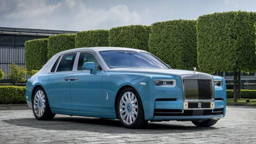 1. Rolls-Royce Phantom (giá khởi điểm: 455.000 USD)