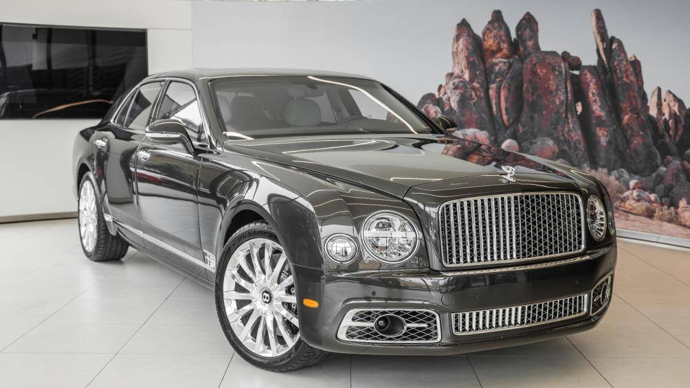 3. Bentley Mulsanne (giá khởi điểm: 304.670 USD)