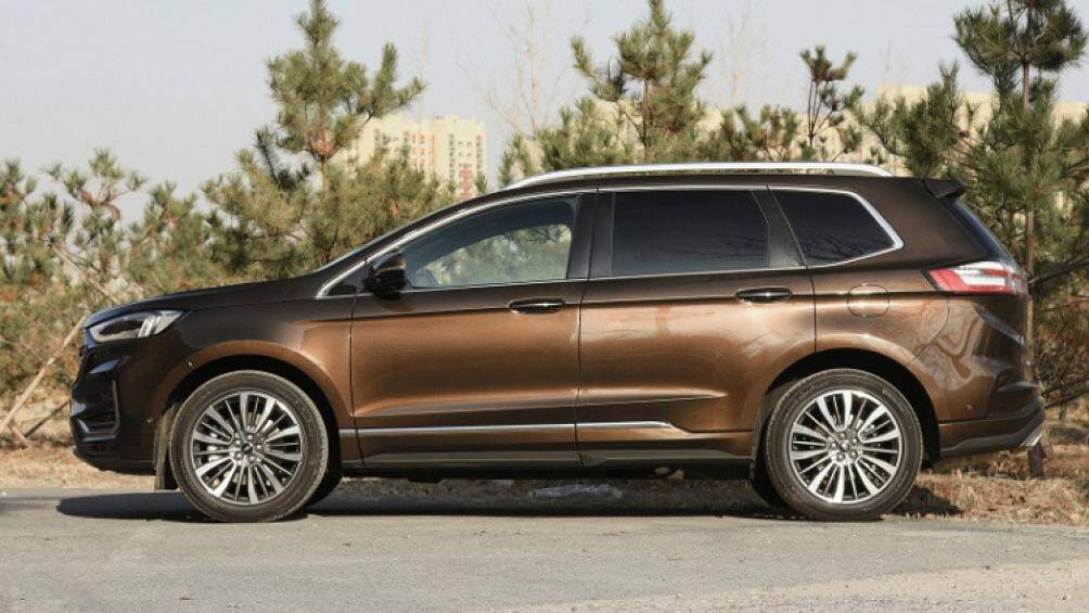 Ford Edge Plus 2021 mới dành cho thị trường Trung Quốc sở hữu thiết kế ngoại thất không giống với xe đang bán tại Mỹ