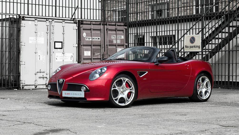 Bộ mâm vành hình lá cỏ 5 cánh này rất phù hợp với chiếc Alfa Romeo Stelvio