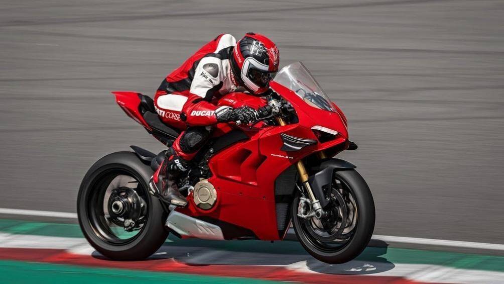 9. Ducati Panigale V4 S
