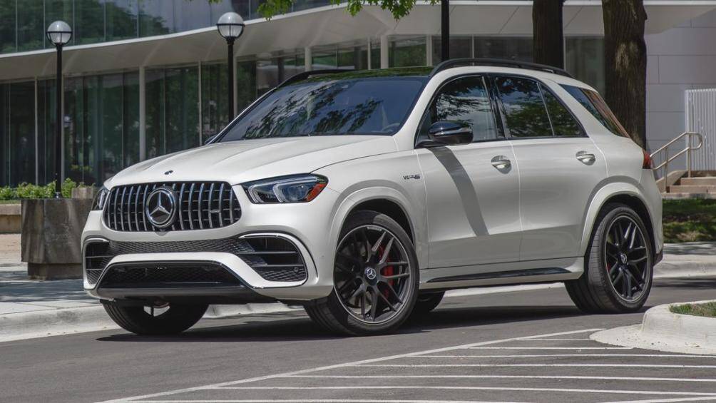 8. Mercedes-AMG GLE 63 S 2021: Tăng tốc từ 0 – 96 km/h mất 3,7 giây, tốc độ tối đa đạt mức 280 km/h, giá bán từ 113.950 USD