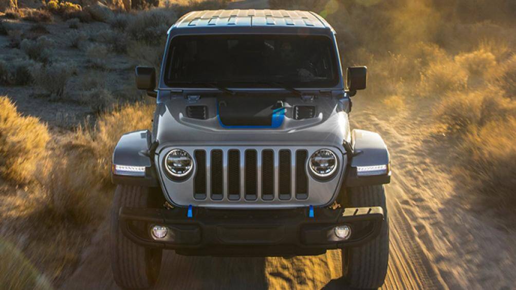 Được xây dựng từ phiên bản Unlimited (bản 5 cửa), Wrangler 4xe mang ngoại hình hầm hố đặc trưng của Jeep