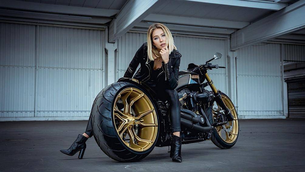 Thunderbike đã mang đến cho chiếc GP S Le Mans hơn 20 chi tiết độ khác nhau, từ bảng số độ cho đến bộ kit Stage IV, ống xả tăng công suất