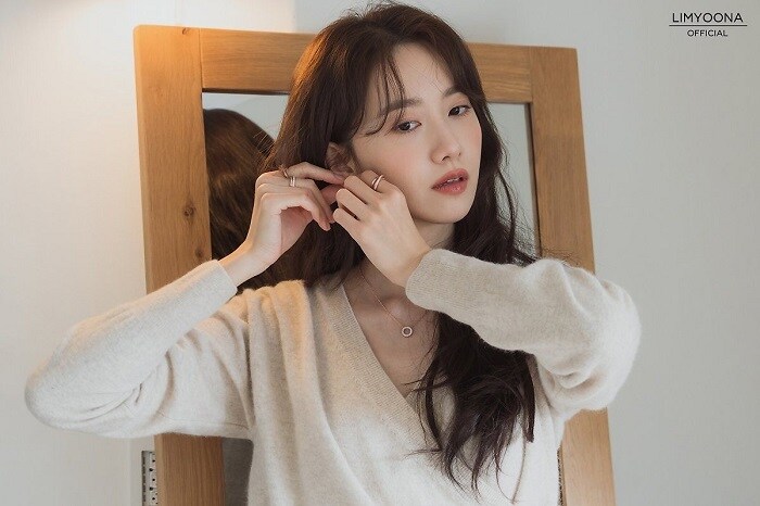 Nội dung phim khai thác cuộc sống của các phóng viên với nhiều khía cạnh khác nhau
