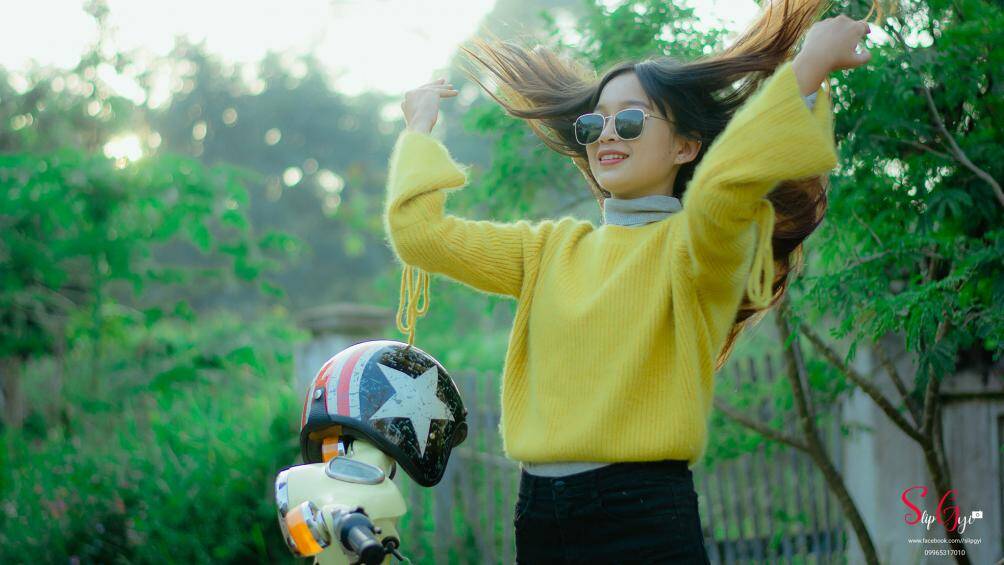 Thả tóc dài trong nắng