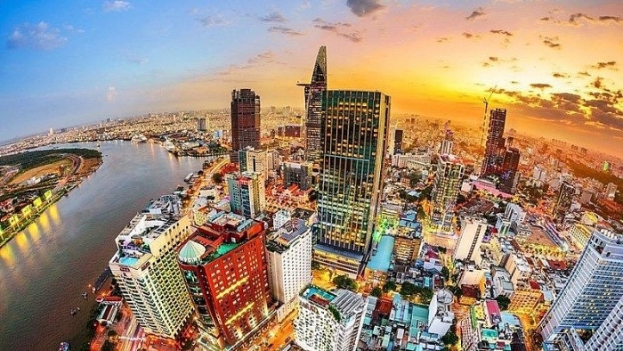 Kinh tế Việt Nam nằm trong nhóm tăng trưởng dương năm 2020 trong bối cảnh toàn cầu suy thoái trầm trọng.