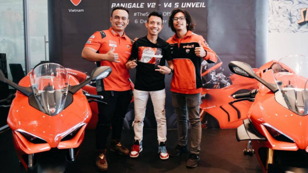 Khi nhắc tới cái tên Minh Nhựa, ai cũng liên tưởng tới vị doanh nhân trẻ với những chiếc siêu xe ô tô đắt tiền bậc nhất Việt Nam