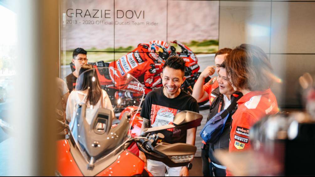 Chiếc xe này hiện chưa có mặt tại Việt Nam. Nhiều khả năng chiếc Panigale V4 R 2020 đầu tiên về nước cũng chính là chiếc xe này của Minh Nhựa