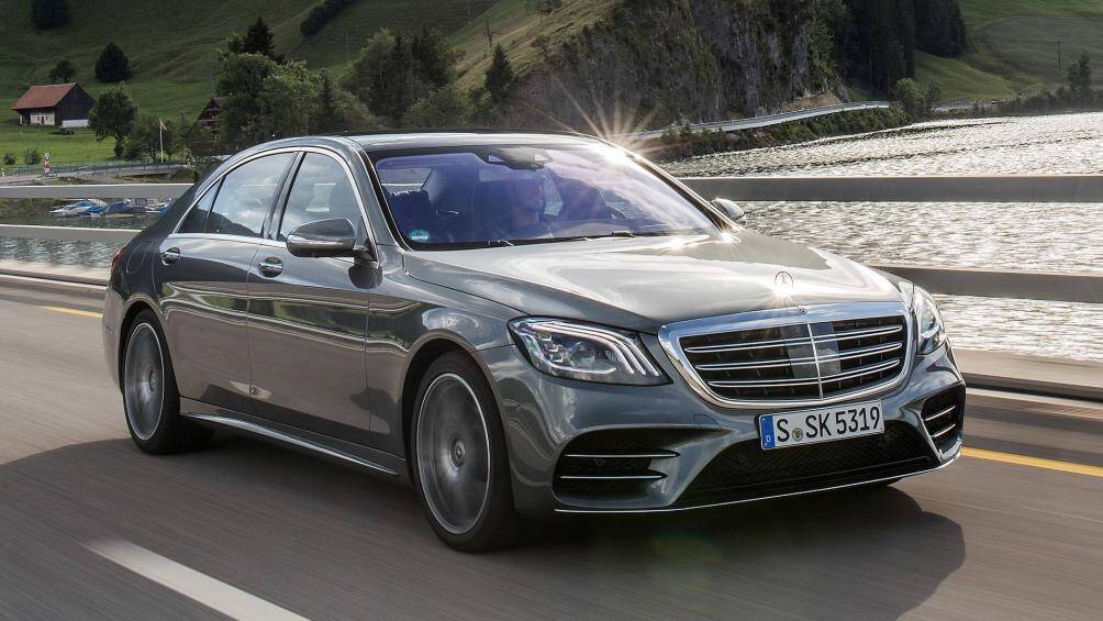 1. Mercedes-Benz S-Class 2020 (giá khởi điểm: 94.250 USD)