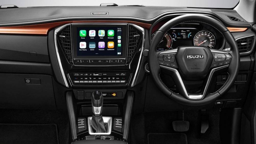 Hệ thống thông tin giải trí với màn hình cảm ứng 9 inch mới có kết nối Apple CarPlay và Android Auto