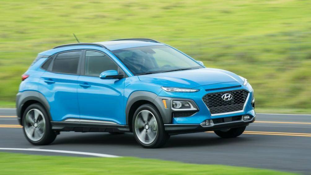 5. Hyundai Kona 2021 (giá khởi điểm: 20.400 USD, điểm tổng thể: 8,3/10)