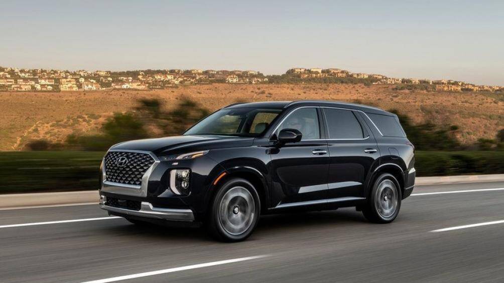 7. Hyundai Palisade 2021 (giá khởi điểm: 32.525 USD, điểm tổng thể: 8,3/10)