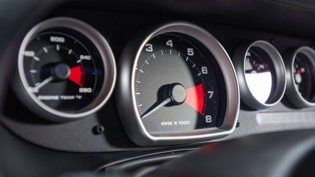 Hiện tại, trên thị trường, giá thành của chiếc xe này thường ở mức 600,000 USD (13,8 tỷ đồng)