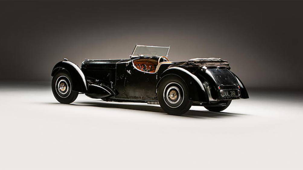 Chiếc Type 57S ban đầu thuộc sở hữu của Robert Ropner, sau đó được mua lại bở Rodney Clarke trước khi tới tay Bill Turnbull