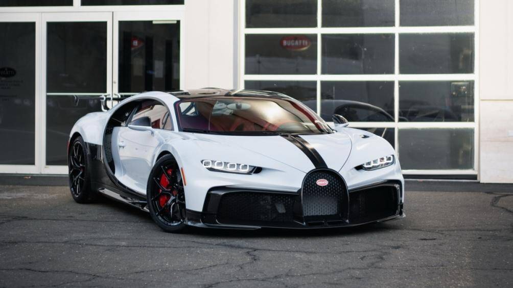 Siêu xe này có thể tăng tốc từ 0-96 km/h trong chưa đầy 2,3 giây, từ 0-200 km/h trong 5,5 giây và từ 0 đến 300 km/h trong 12,4 giây