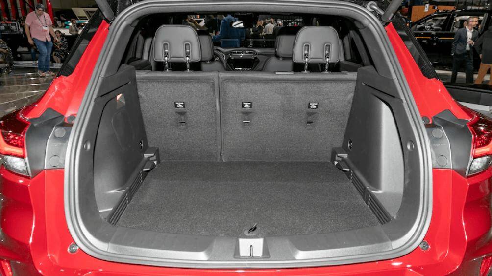 Đáng tiếc là hiện tại mẫu xe này đã ngừng phân phối chính hãng tại thị trường Việt Nam