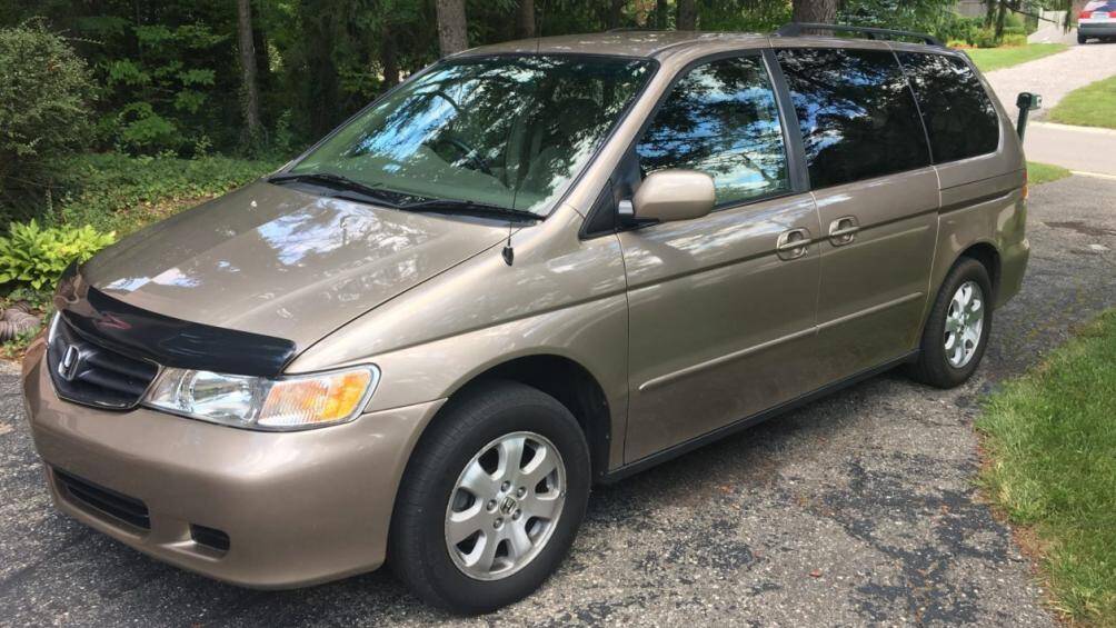 8. Honda Odyssey (12,6% chủ sở hữu sử dụng xe từ 15 năm trở lên, cao hơn 1,8 lần so với mức trung bình)