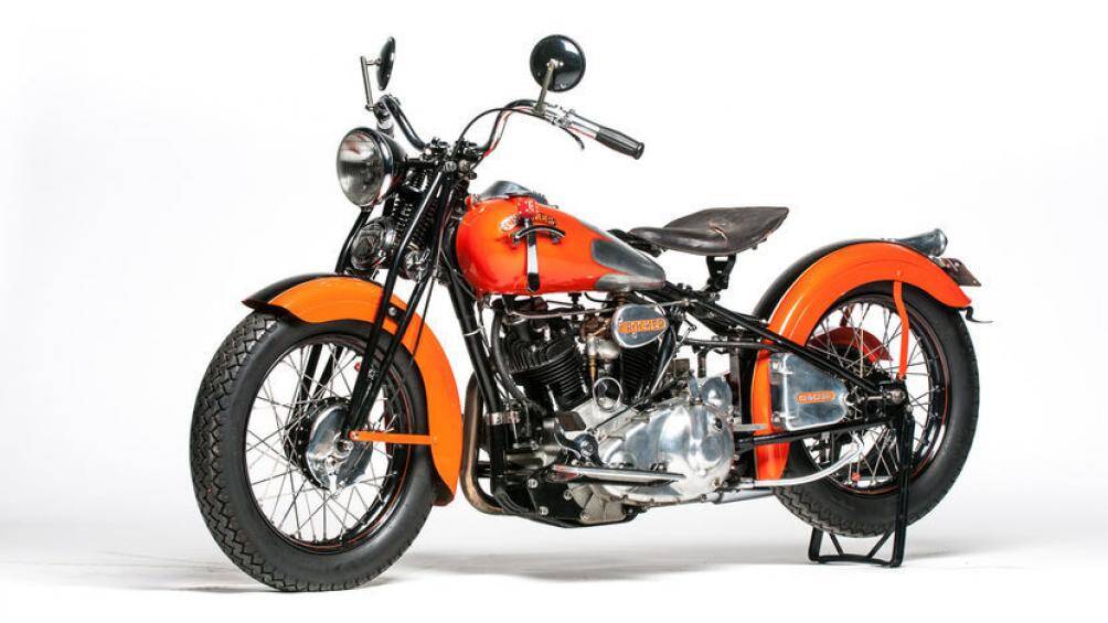 1. Crocker V-Twin Big Tank 1942 từng được bán với giá 385.000 USD (8,9 tỷ đồng) vào năm 2015 tại EJ Cole Collection