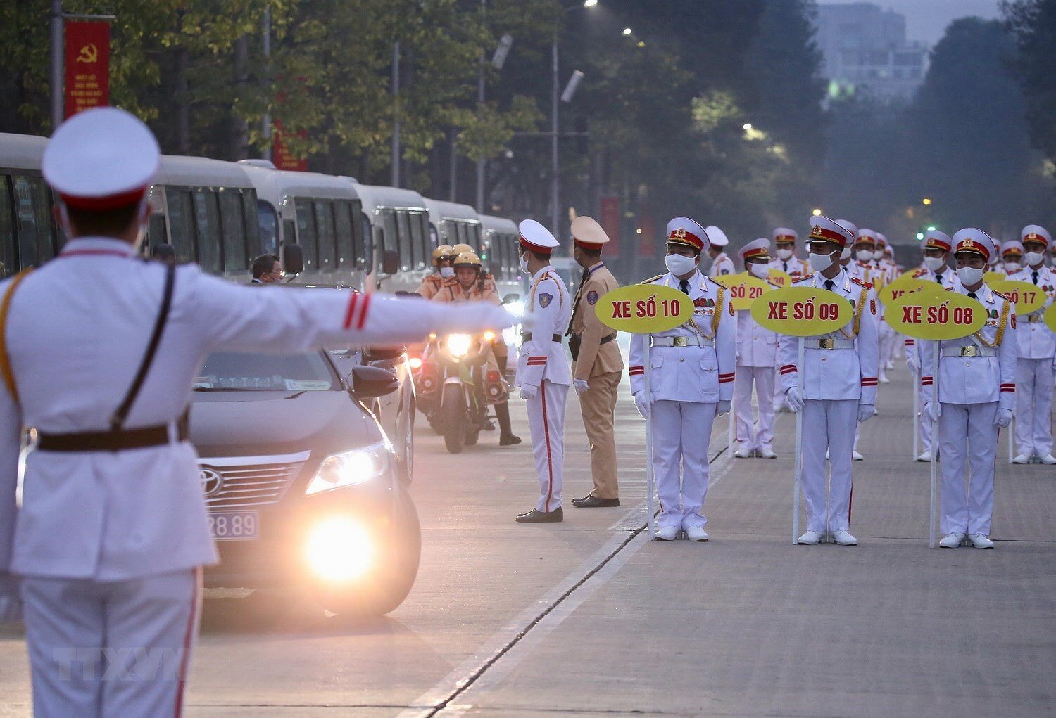Buổi tổng duyệt sẽ lên các phương án có thể xảy ra, sẵn sàng cho ngày khai mạc đại hội. Sau khi vào Lăng Bác, đoàn xe sẽ tiến về Trung tâm Hội nghị Quốc gia ở quận Nam Từ Liêm, nơi diễn ra Đại hội Đảng toàn quốc lần thứ XIII.