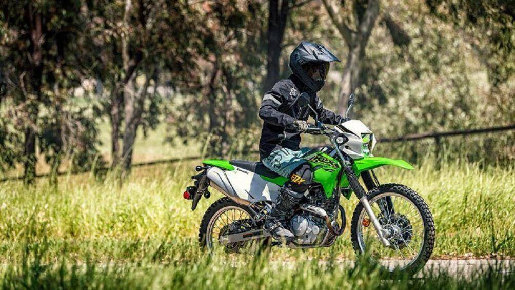 7. Kawasaki KLX230 ABS 2021