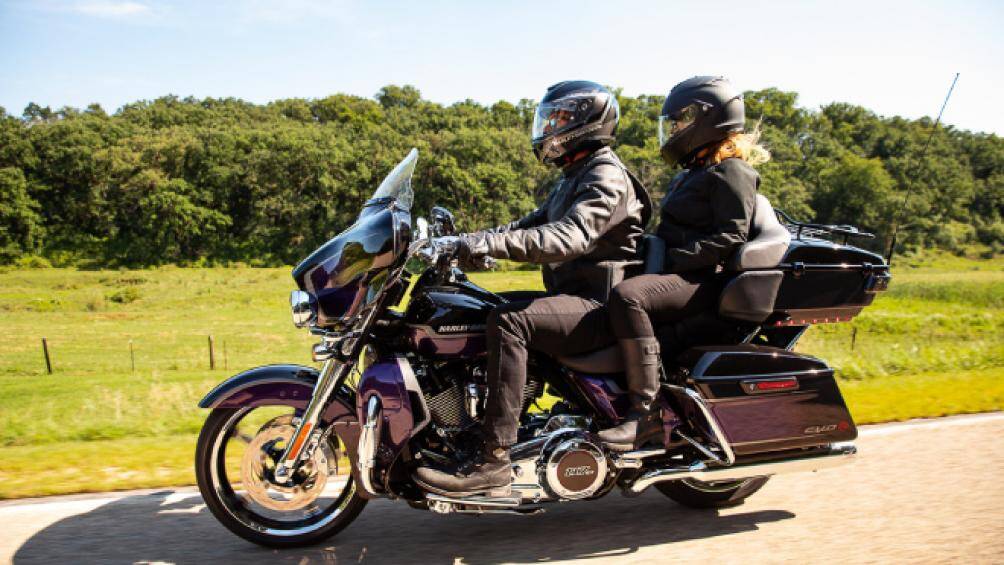 Tất cả các phiên bản này đều được trang bị động cơ Milwaukee-Eight® 117 V-Twin, dung tích 1.917cc, cho mô-men xoắn tối đa lên tới 170 Nm